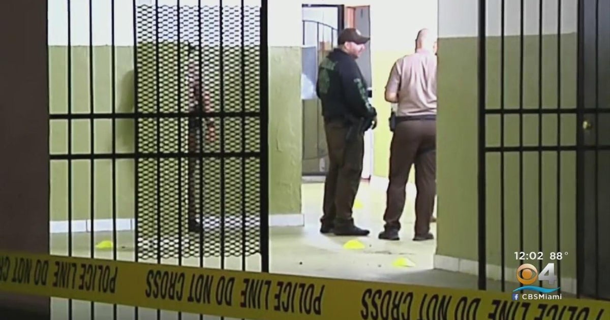 Man shot to death at SW Miami-Dade apartment complex