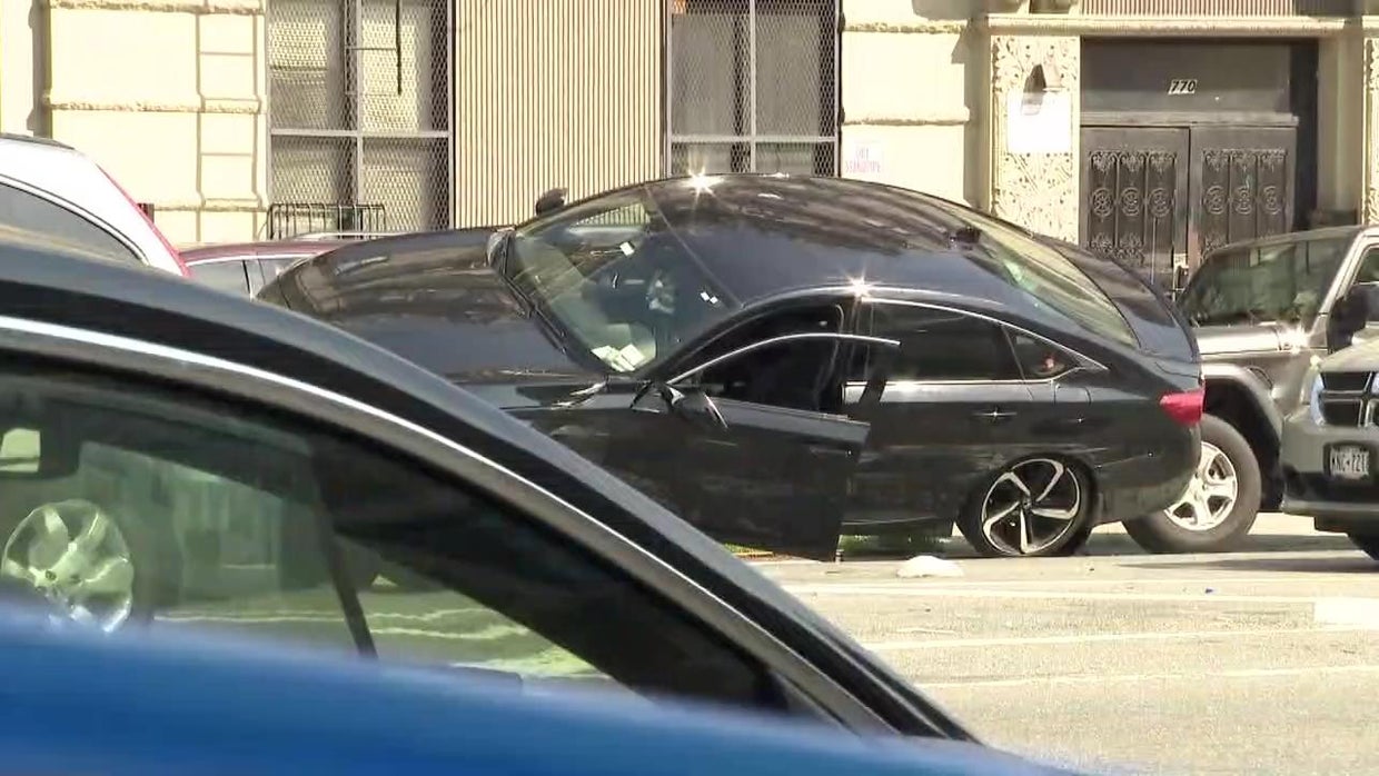 Teenager killed in Harlem shooting - CBS New York