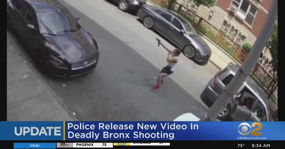 Dramatic Video Shows Suspects In Deadly Shooting Of Bronx Man Cbs New York