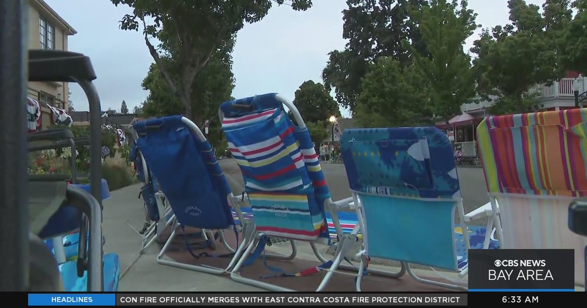 Danville residents line up early for annual July 4th parade CBS San