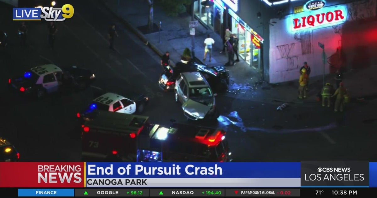 Pursuit ends in crash in Canoga Park CBS Los Angeles