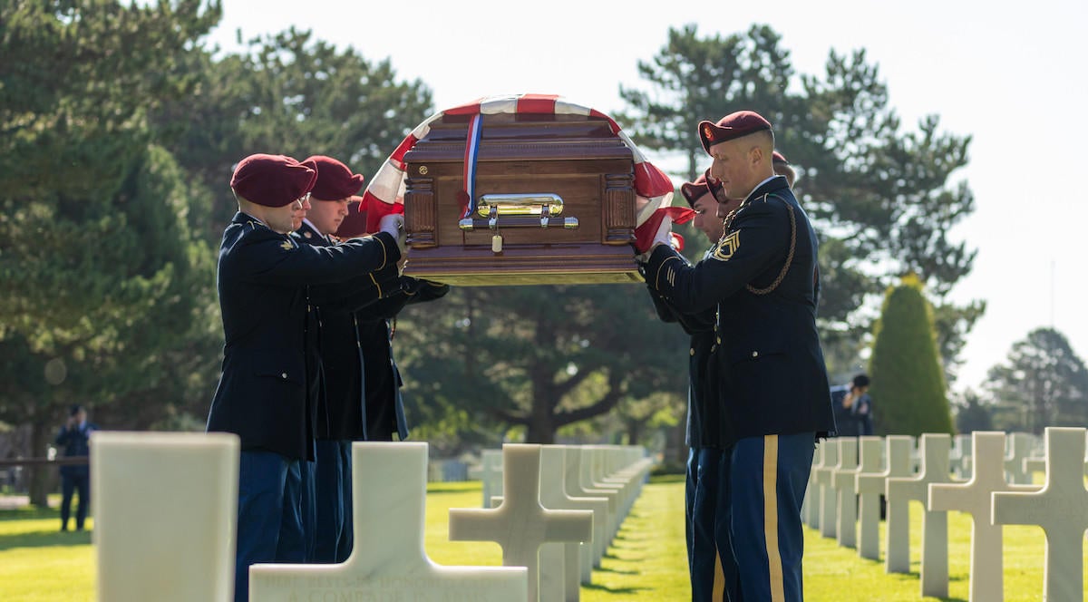 william-j-mcgowan-burial.jpg 