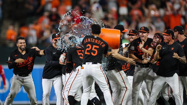 Los Angeles Angels v Baltimore Orioles 