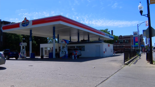 rogers-park-amoco.png 