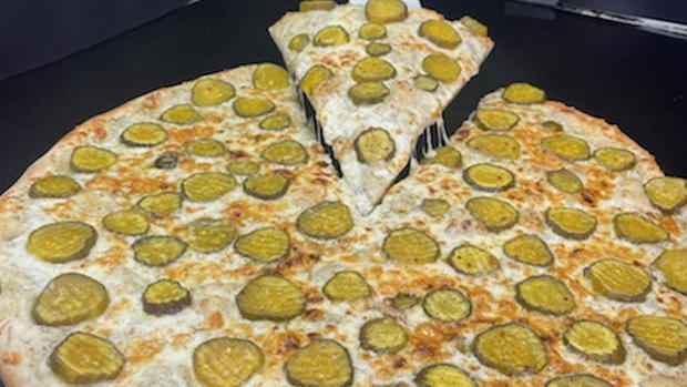 new-vendor-ricks-pizza.jpg 