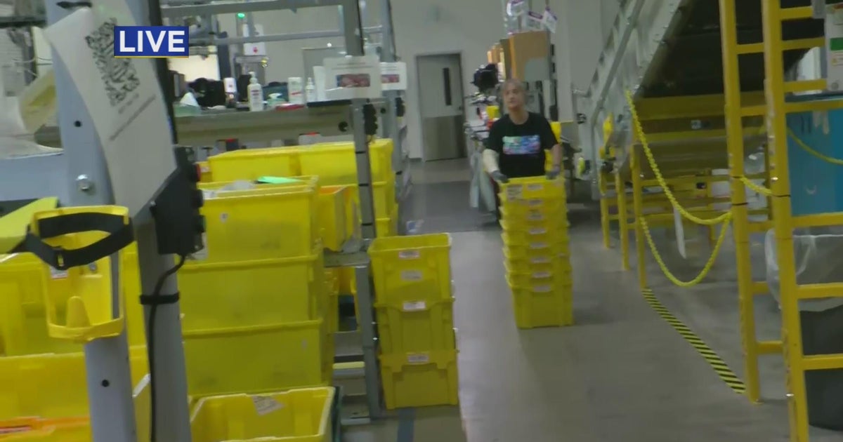 Amazon employees in Brooklyn Park busy on Prime Day CBS Minnesota