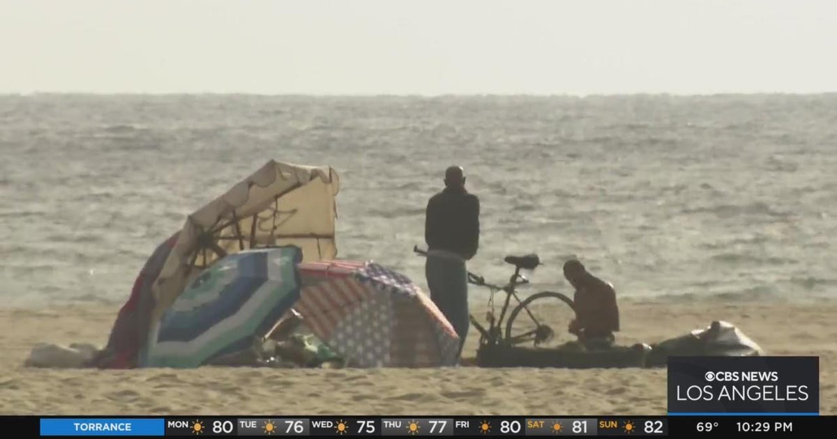 With nowhere to go, homeless encampments return to Venice Beach CBS