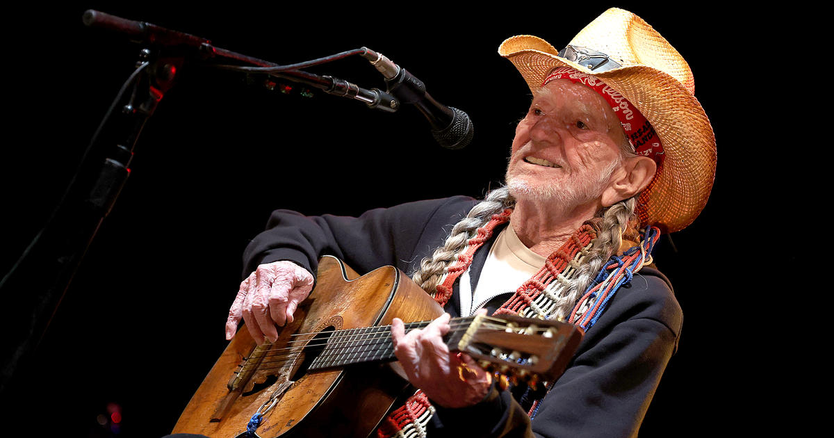 Willie Nelson turns 90 as a rock star on Saturday;  play at the Hollywood Bowl