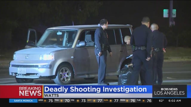 Flashing lights on a police car 