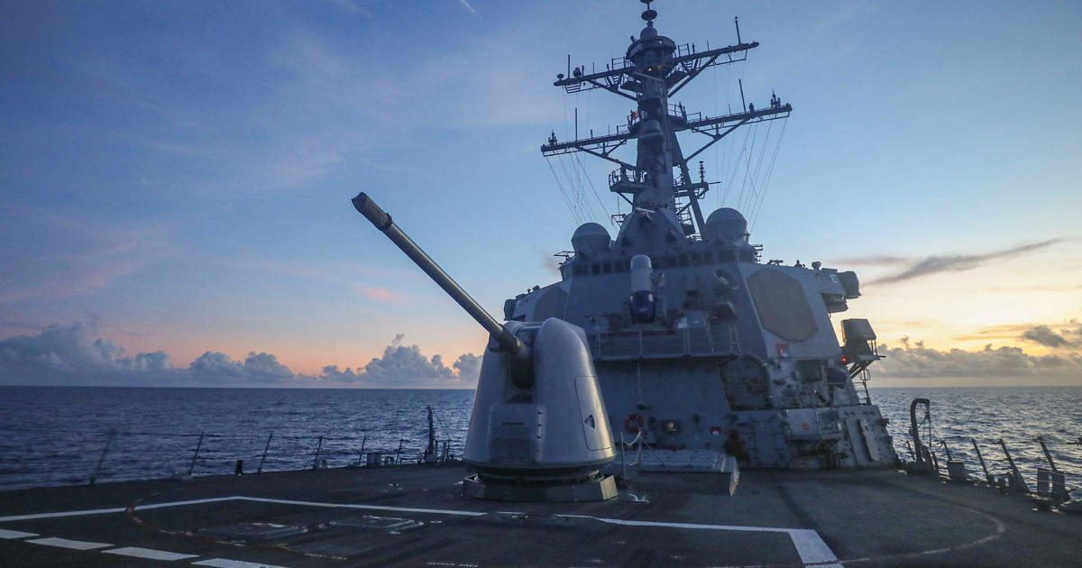 China fumes over U.S. Navy destroyer's patrol in disputed South China Sea