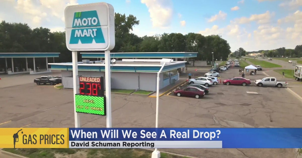 Forest Lake gas station briefly halves prices CBS Minnesota