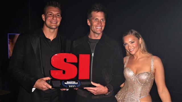 Rob Gronkowski & Camille Kostek Reveal Nightly Routine During Quarantine,  Plus: His Reaction to Her SI Spread