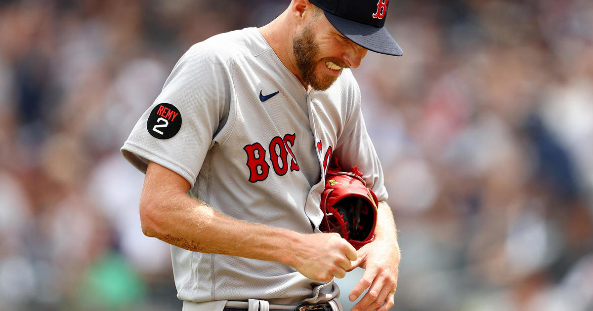 Red Sox pitcher Chris Sale undergoes successful surgery on broken
