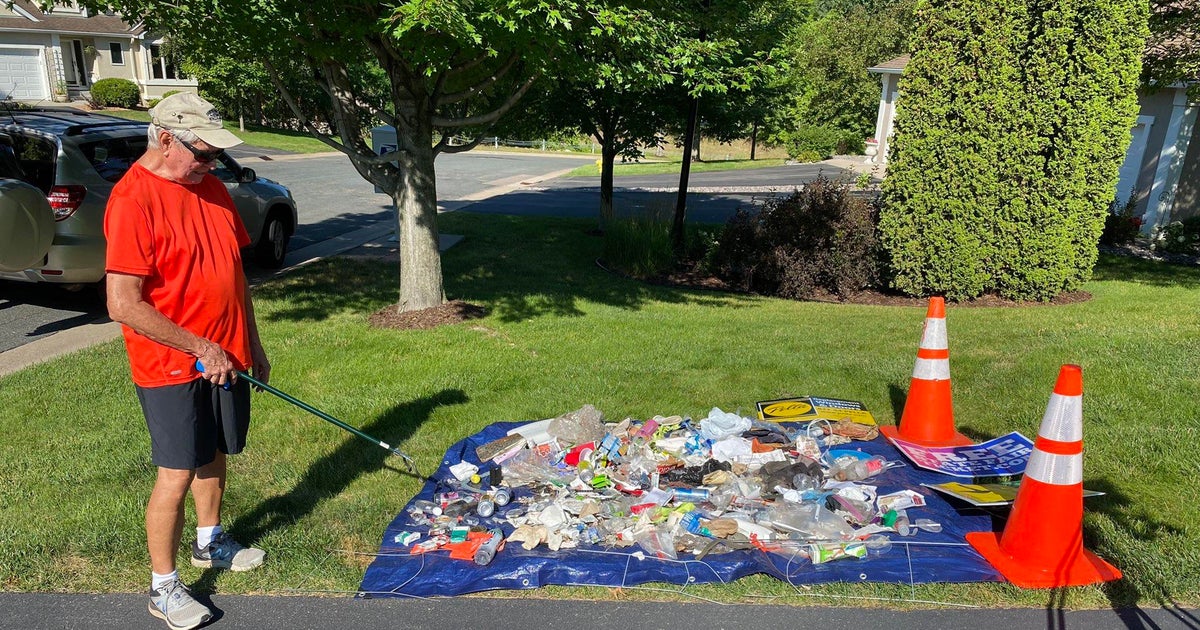 Plymouth man picks up 15 pounds of trash a week in effort to help environment - Vimarsana News
