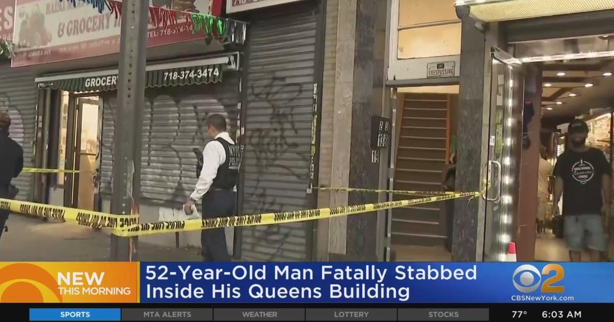 Man stabbed to death inside Queens building - CBS New York