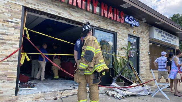 Nail-Salon-Crash-Springfield.jpg 