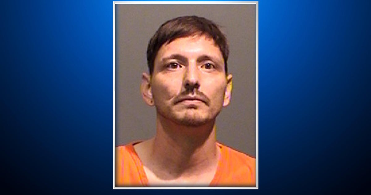 Man posing as real estate agent arrested, accused of stealing from