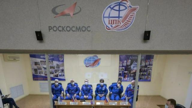 cbsn-fusion-russia-announces-it-will-leave-the-international-space-station-after-2024-thumbnail-1152391-640x360.jpg 