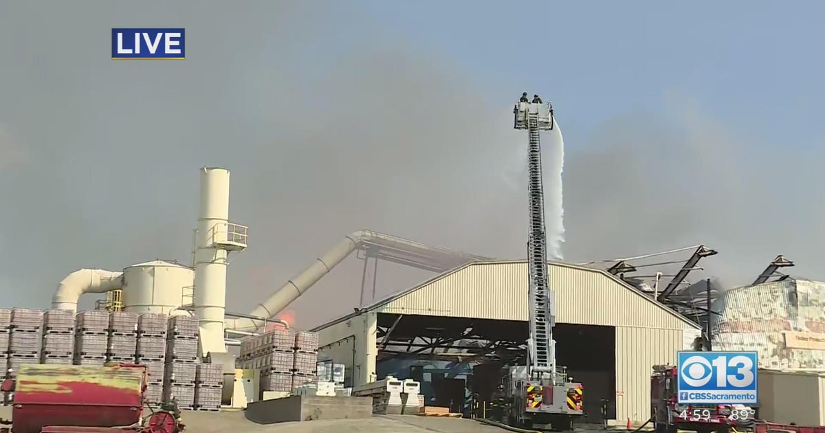 Structure Fire Spreads To Nearby Vegetation Near Sutter Creek - CBS ...