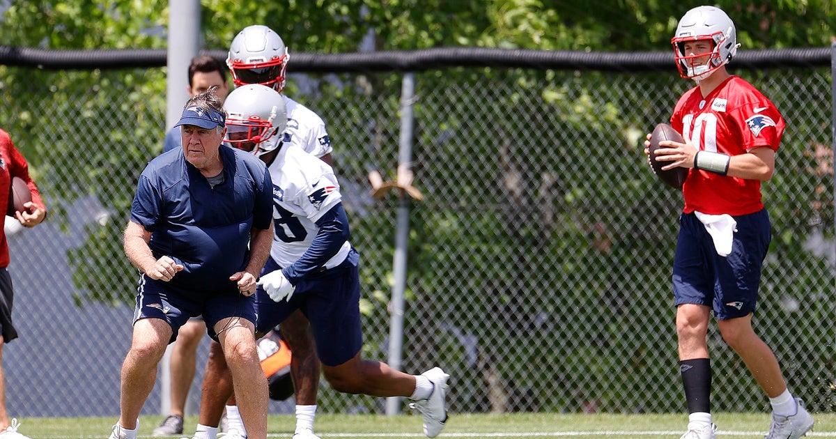 Bill Belichick calls Mac Jones' improvement from Year 1 "dramatic