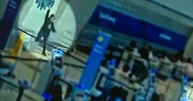 Police release video of Dallas Love Field Airport shooting CBS News