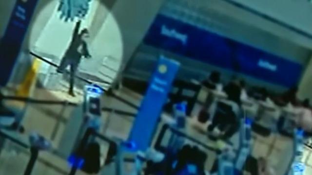 cbsn-fusion-police-release-video-of-dallas-love-field-airport-shooting-thumbnail-1153291-640x360.jpg 