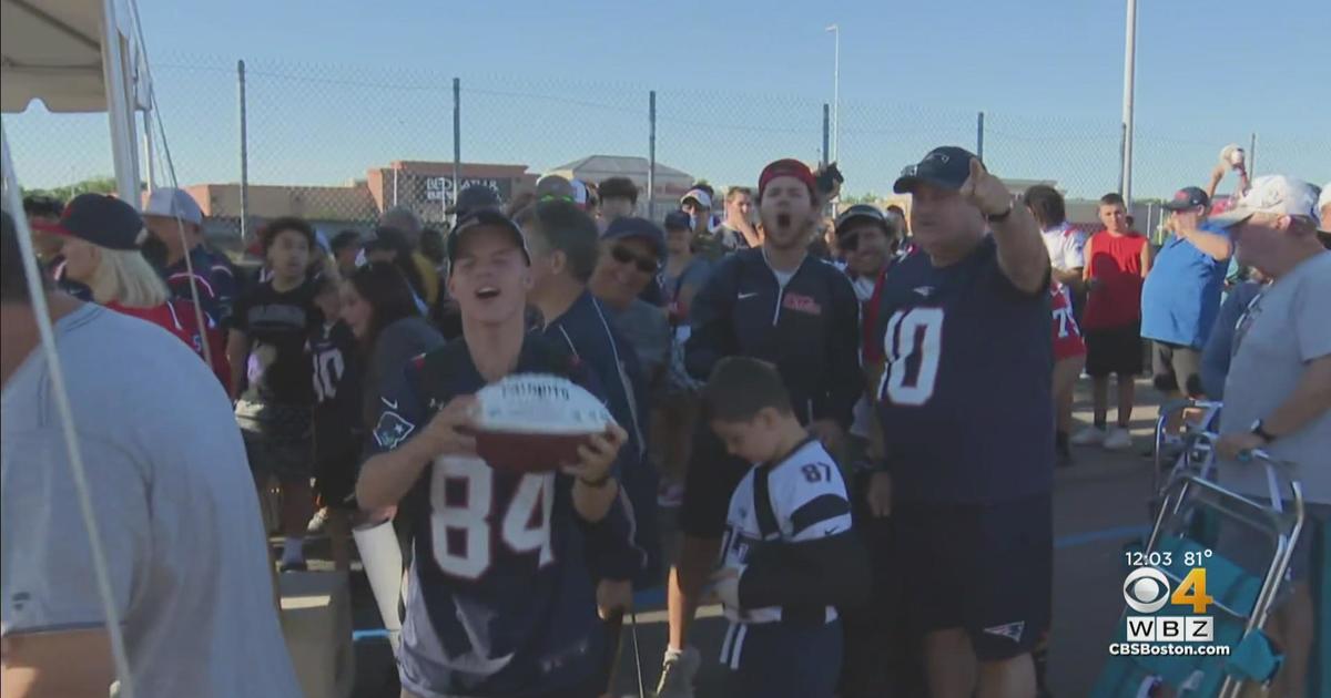 With Patriots heading to Super Bowl, fans local and abroad are gobbling up  gear