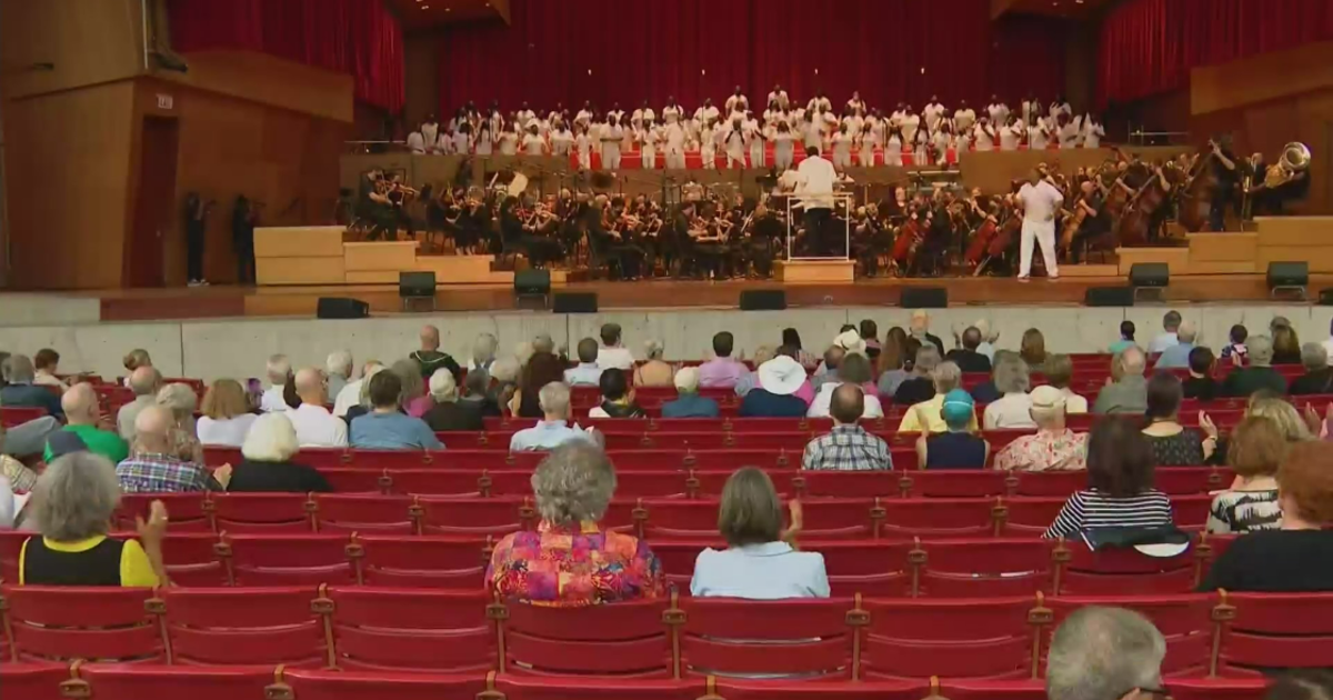 Grant Park Symphony Orchestra plays gospel music for first time with
