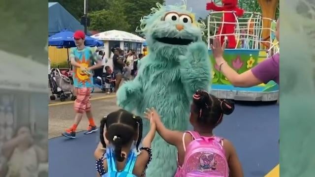 cbsn-fusion-family-files-25-million-class-action-lawsuit-over-discrimination-at-sesame-place-thumbnail-1160761-640x360.jpg 