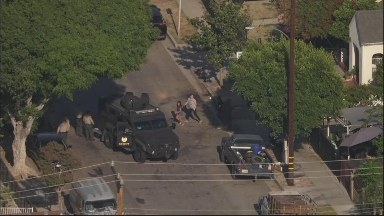 LA County Sheriff deputies fired at by suspects in East LA - CBS Los ...