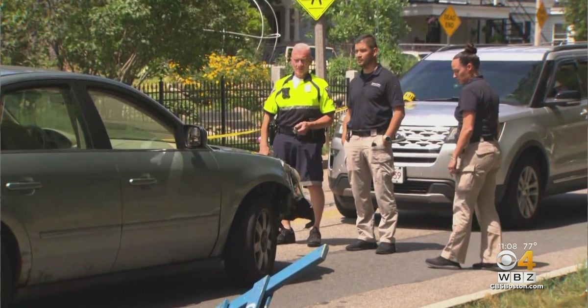 Driver facing charges after 2 police officer hit in Jamaica Plain - CBS ...