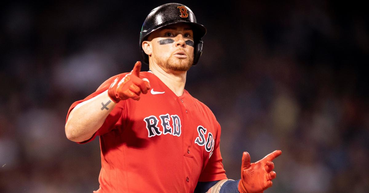 Christian Vázquez hints he'd be open to Boston Red Sox reunion as free  agent: 'Let's see what happens' 