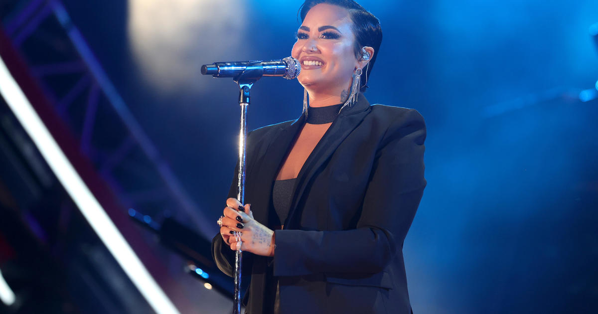 Demi Lovato declares she is 'Unbreakable' after working up a sweat