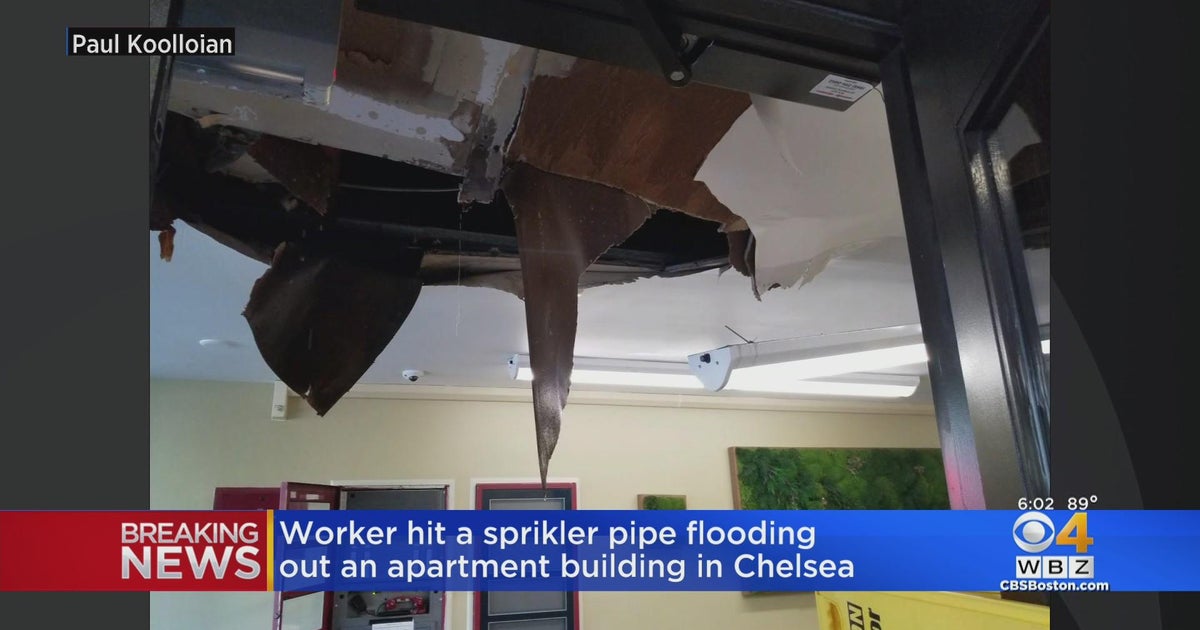 Worker hits sprinkler pipe, causing flooding at Chelsea apartment