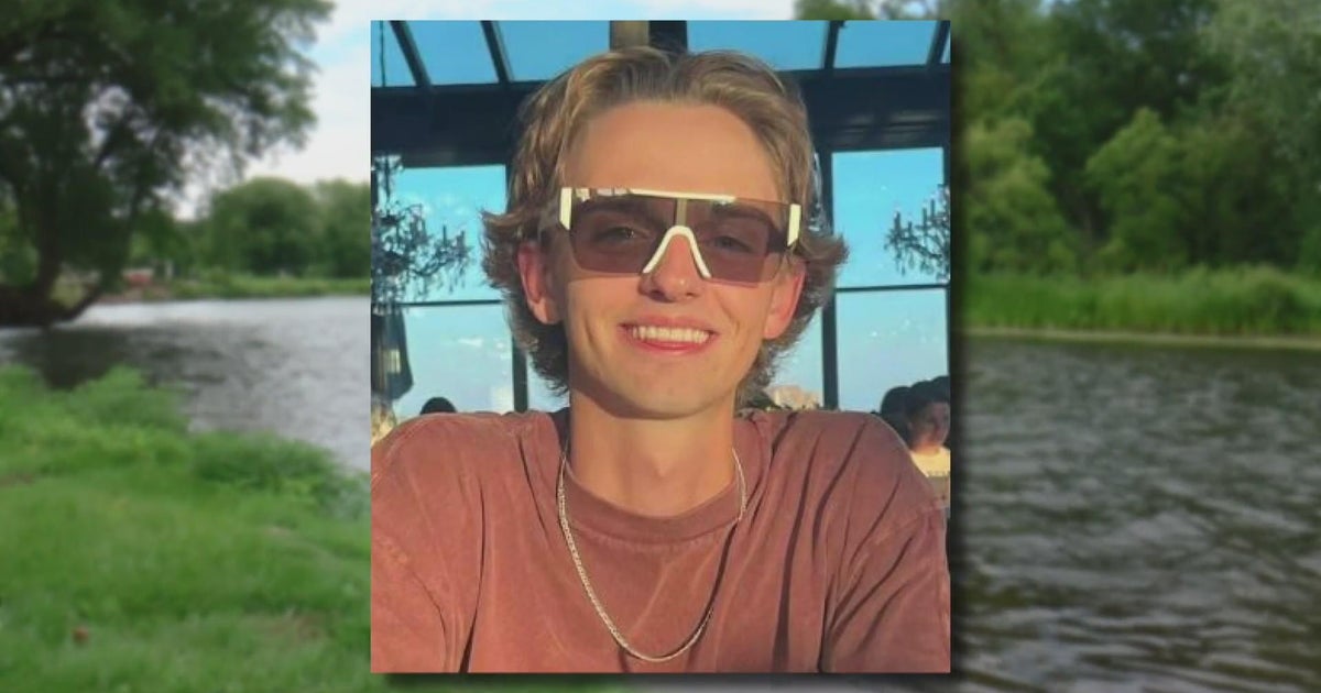 Vigil held for Apple River stabbing victim Isaac Schuman - CBS Minnesota