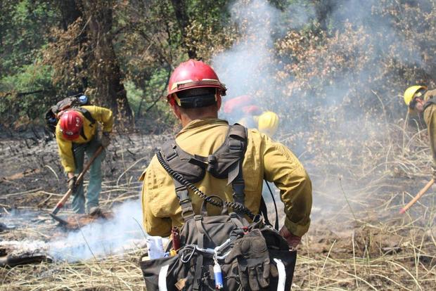 usfs-firefighters-mckinney-fire.jpg 