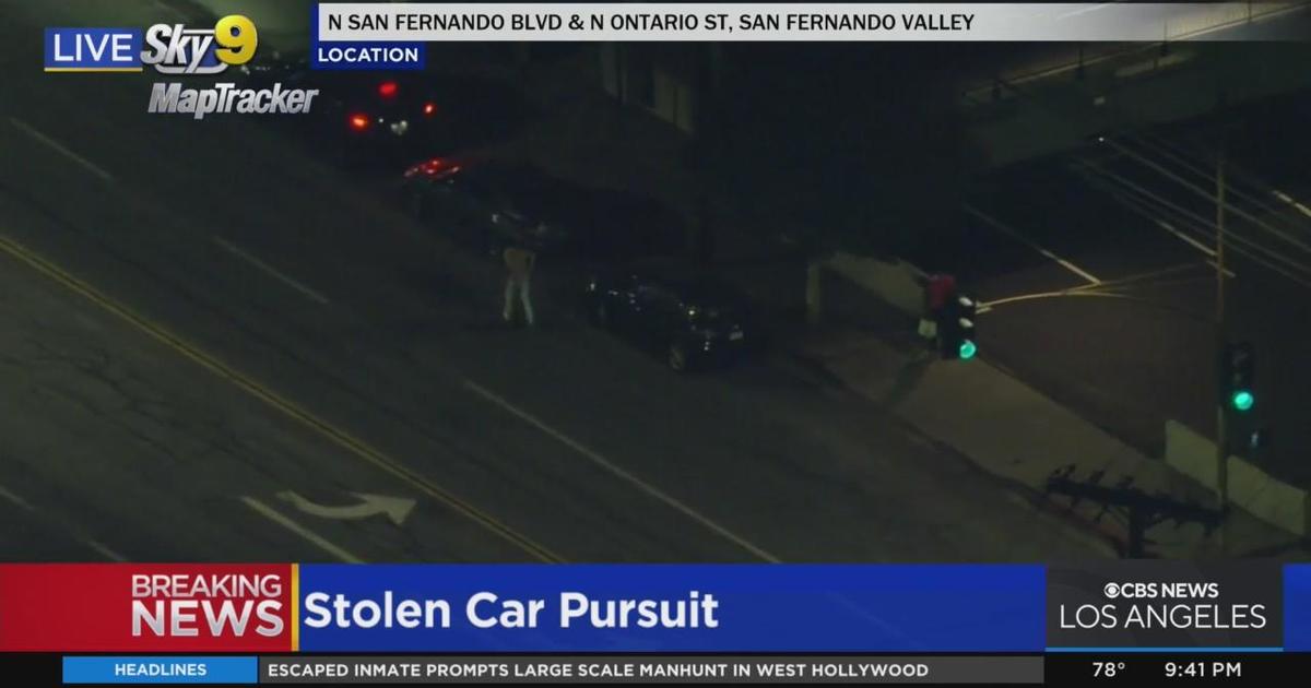 Pursuit suspect gets out of black Lexus, steals another car - CBS Los ...