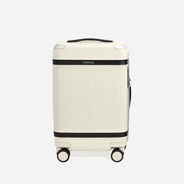 paravel aviator carry-on 