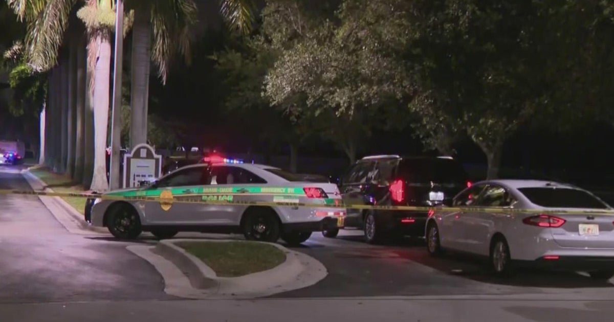 Man found shot to death in SW Miami-Dade park