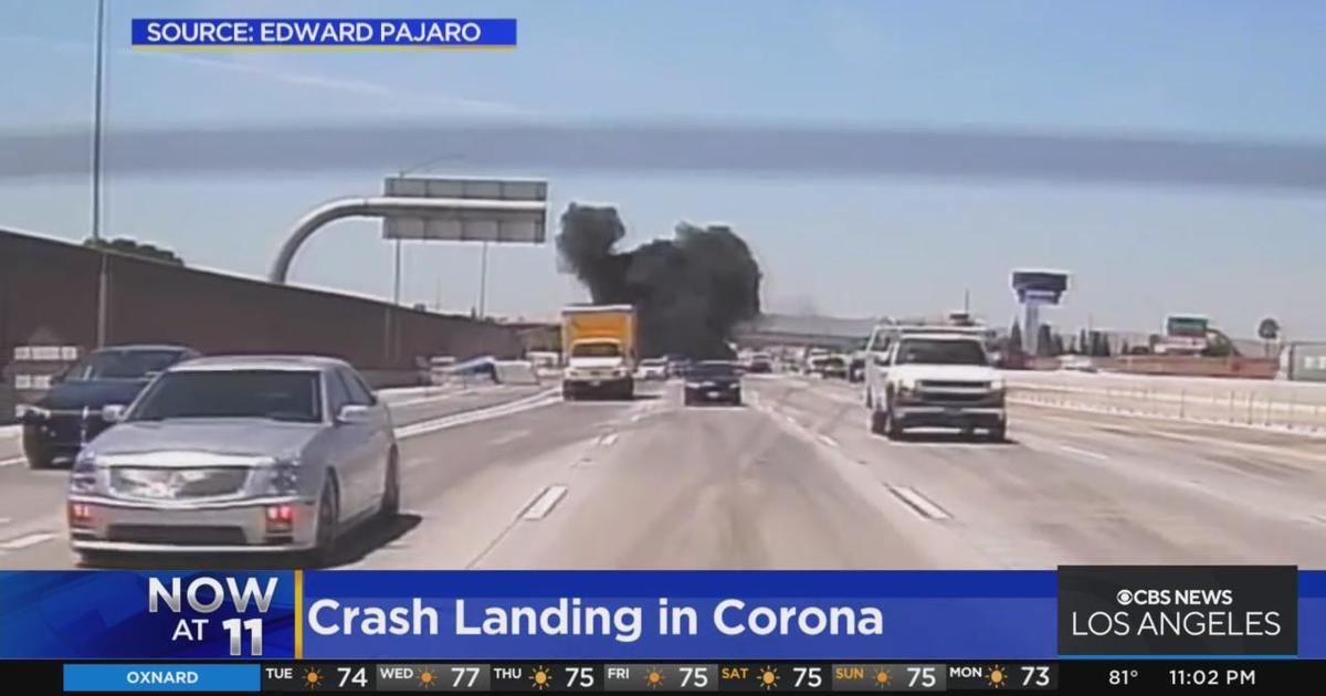 Small Plane Crash Lands On 91 Freeway In Corona - CBS Los Angeles