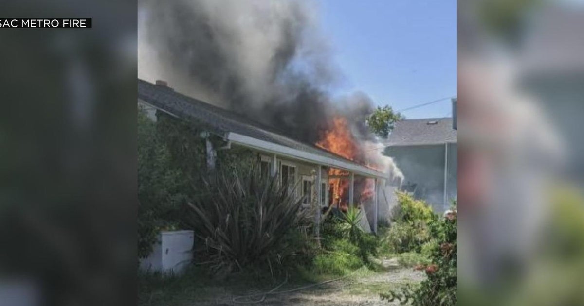 Sacramento Metro firefighters find body after putting out Carmichael housefire
