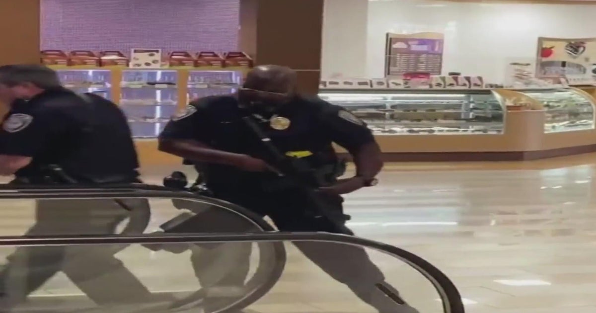 Mall of America shooting suspects arrested in Chicago - CBS Chicago