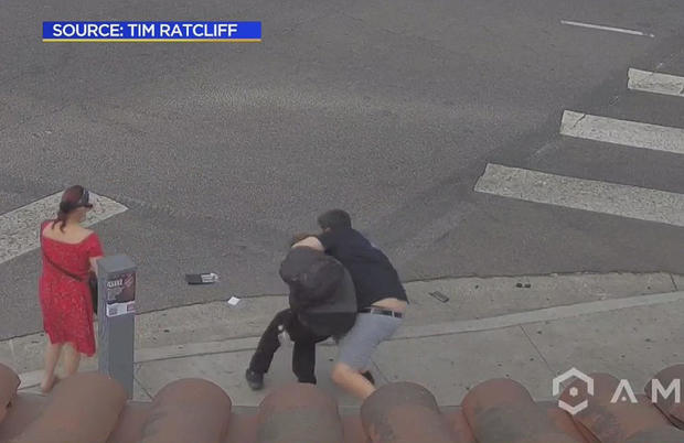 robbery-suspect-tackled.jpg 