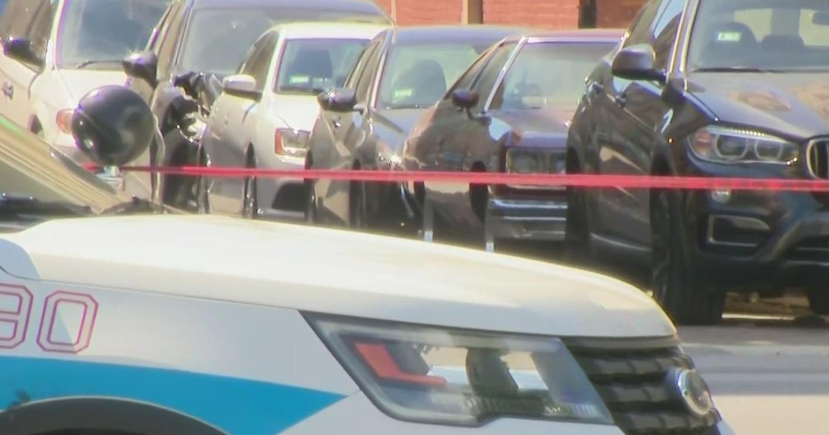South Shore shooting leaves teen in serious condition - CBS Chicago