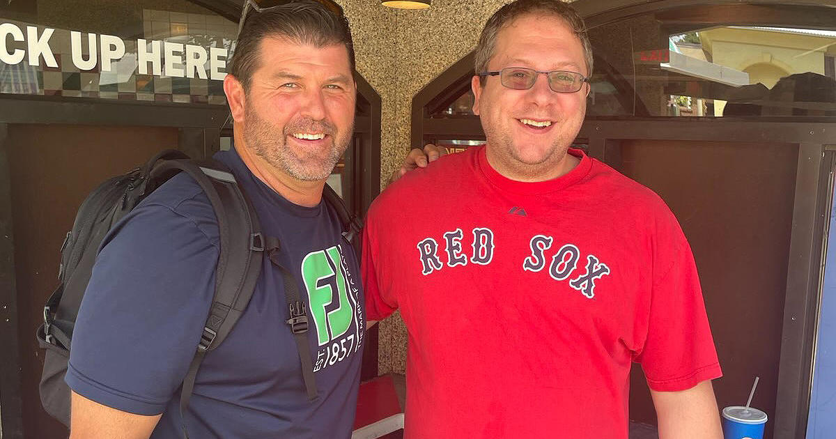 Red Sox legend Jason Varitek hilariously surprises fan wearing his jersey