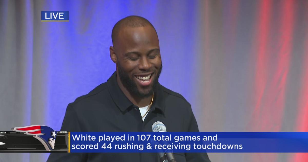 Tom Brady reacts to James White's retirement with high praise for