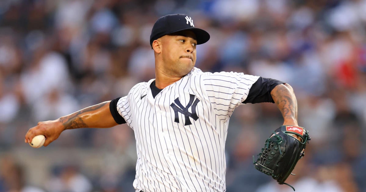 Springer, Guerrero lead Jays to rout of slumping Yanks