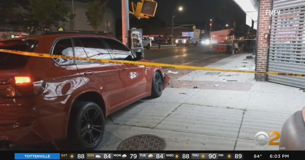 Driver charged with DWI after allegedly striking pedestrians in Queens ...