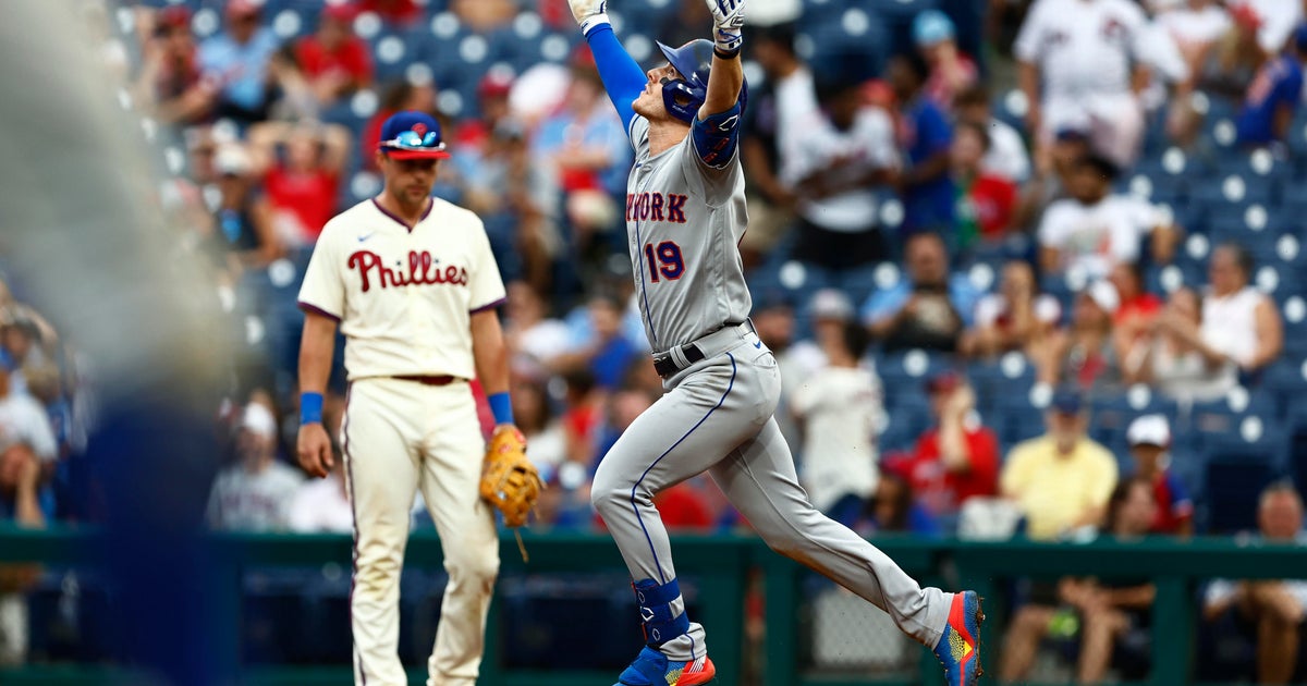 Fisher Excels In Debut Canha 2 HRs Mets Rally Past Phils CBS 