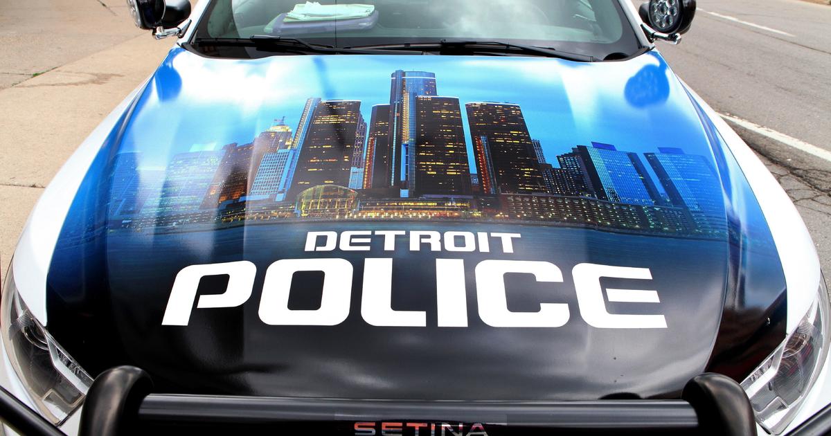 Teen grazed by bullet during shooting with Detroit police